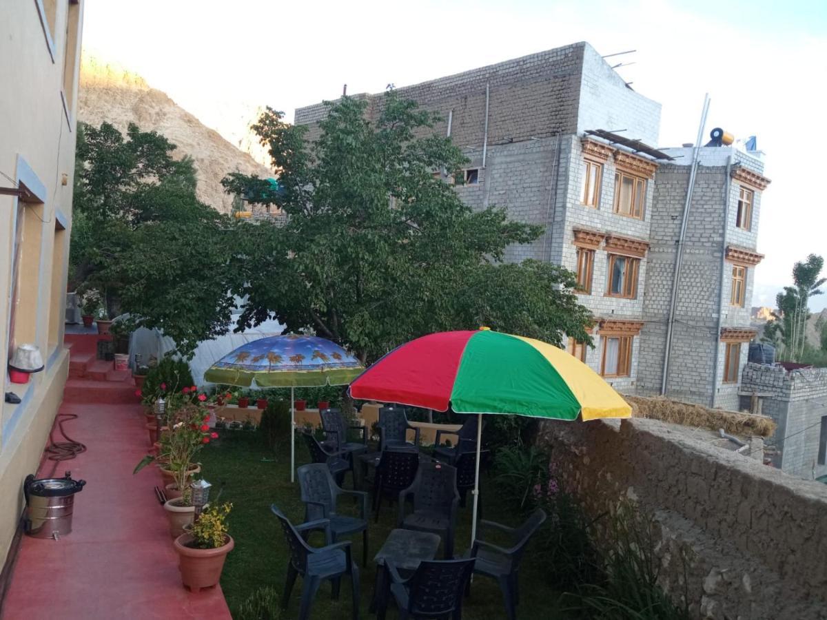 Gaywoo Guest House Leh Esterno foto
